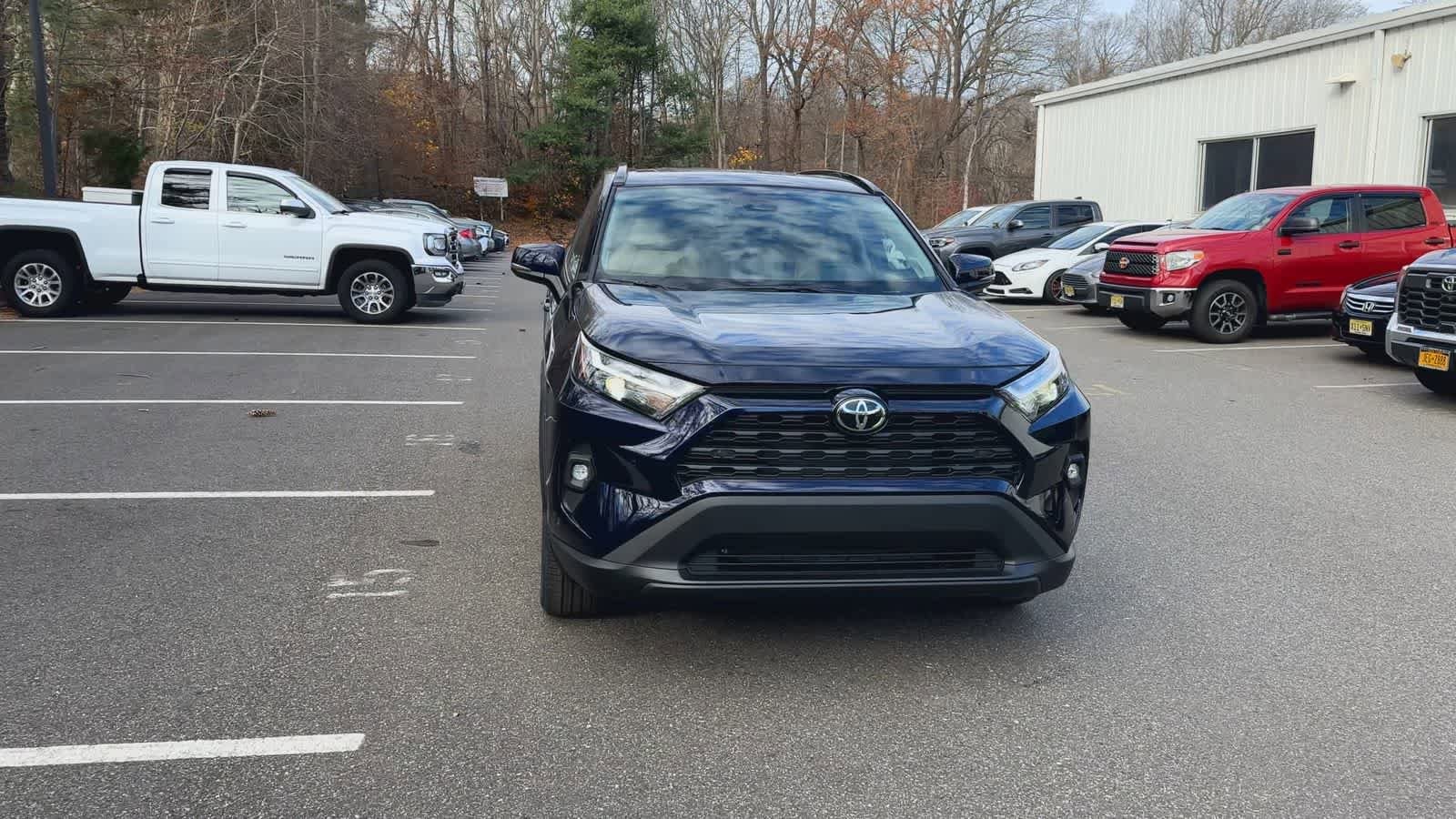 Thumbnail: 2025 Toyota RAV4 - 3