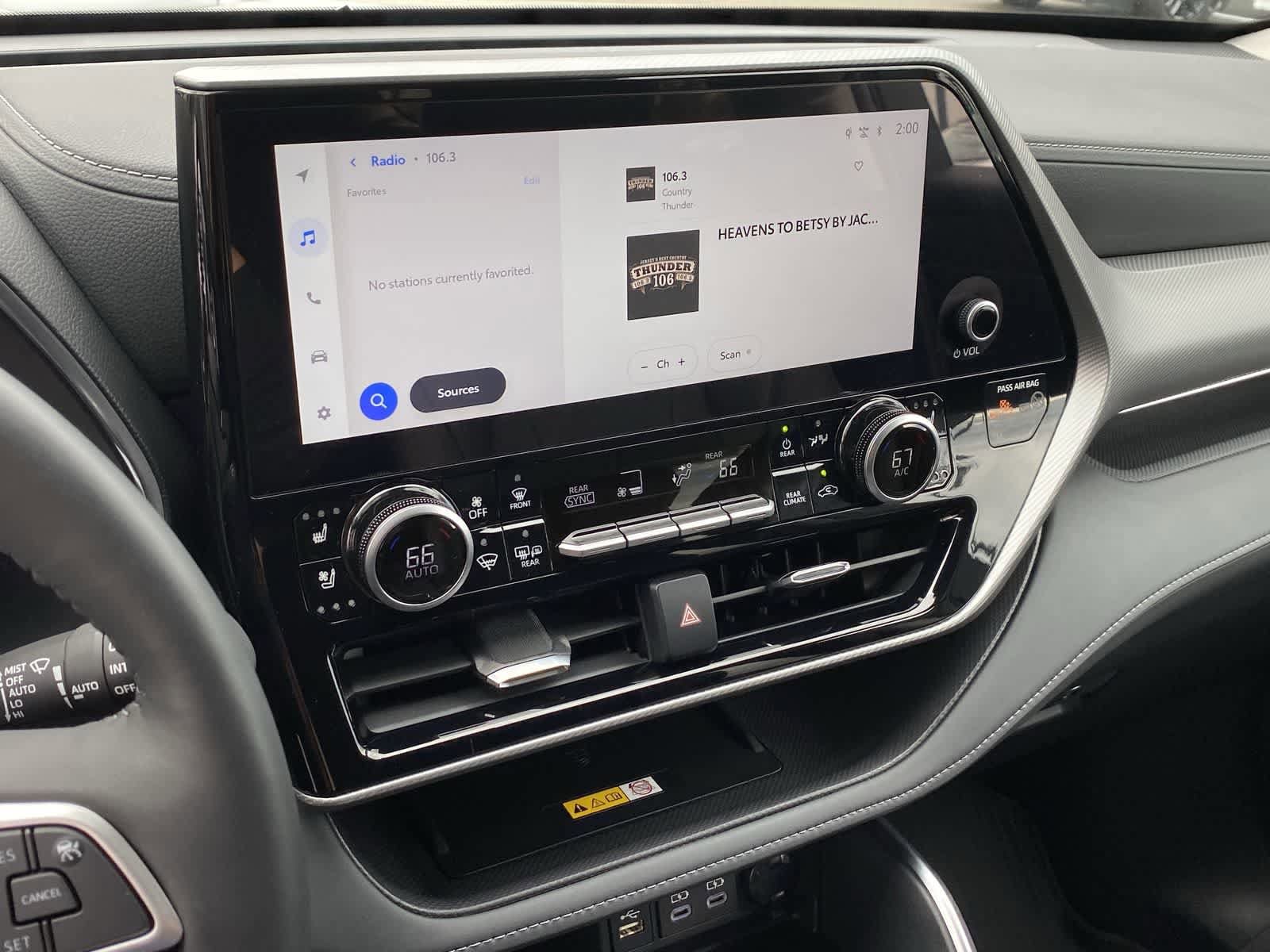 Thumbnail: 2025 Toyota Highlander - 30