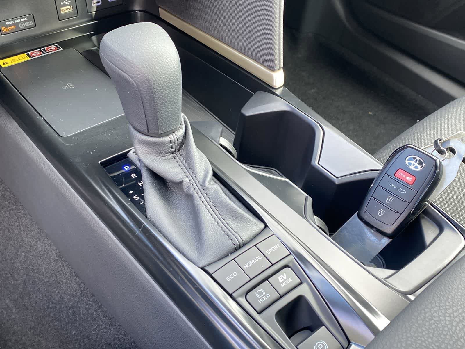 Thumbnail: 2025 Toyota Camry - 34