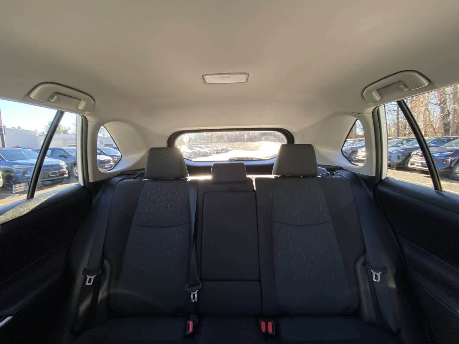 Thumbnail: 2024 Toyota RAV4 - 32