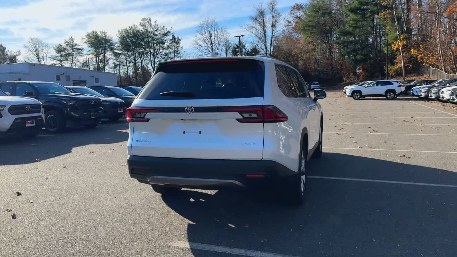 Thumbnail: 2026 Toyota Grand Highlander - 8