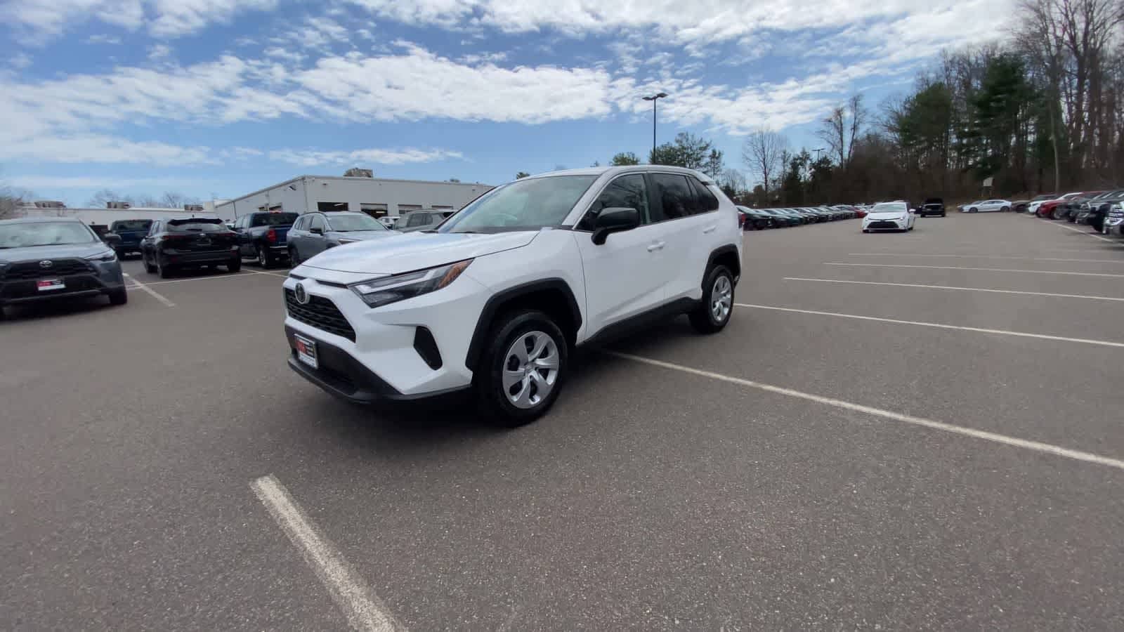 Thumbnail: 2025 Toyota RAV4 - 4