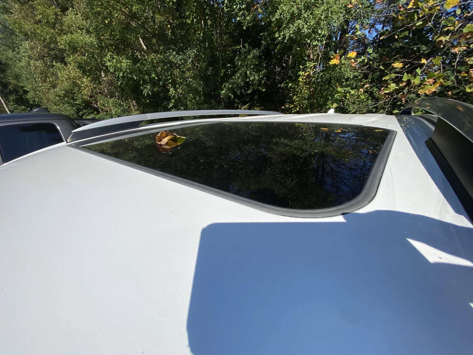 Thumbnail: 2018 Toyota RAV4 - 9