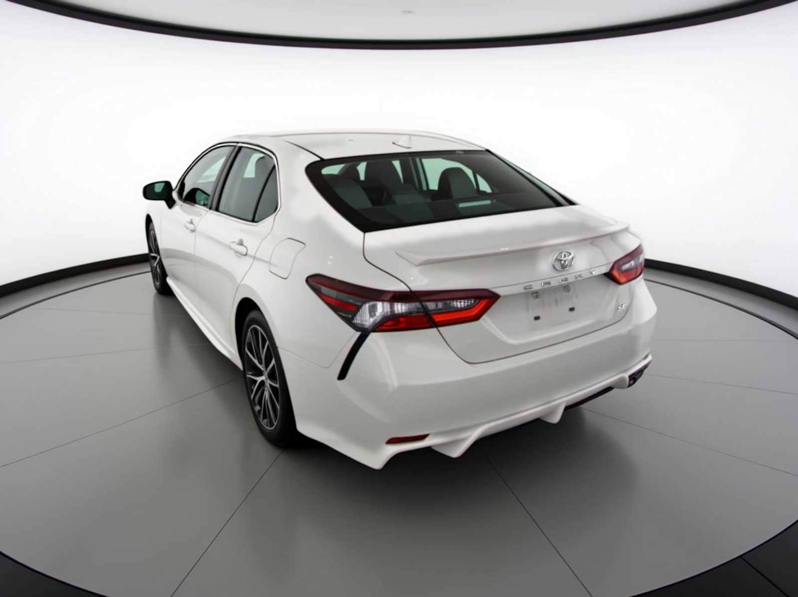 Thumbnail: 2023 Toyota Camry - 4