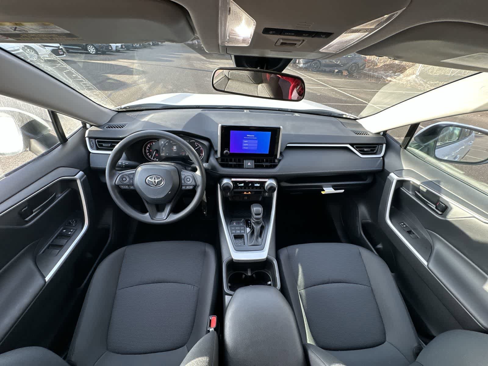 Thumbnail: 2025 Toyota RAV4 - 31