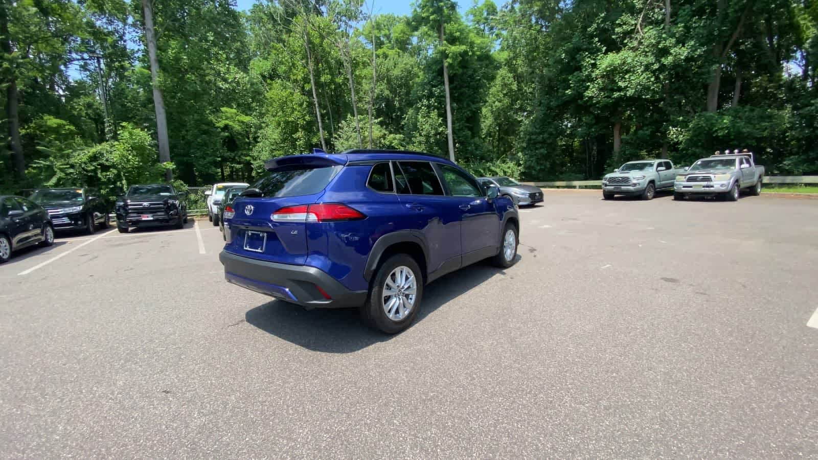 Thumbnail: 2022 Toyota Corolla Cross - 8