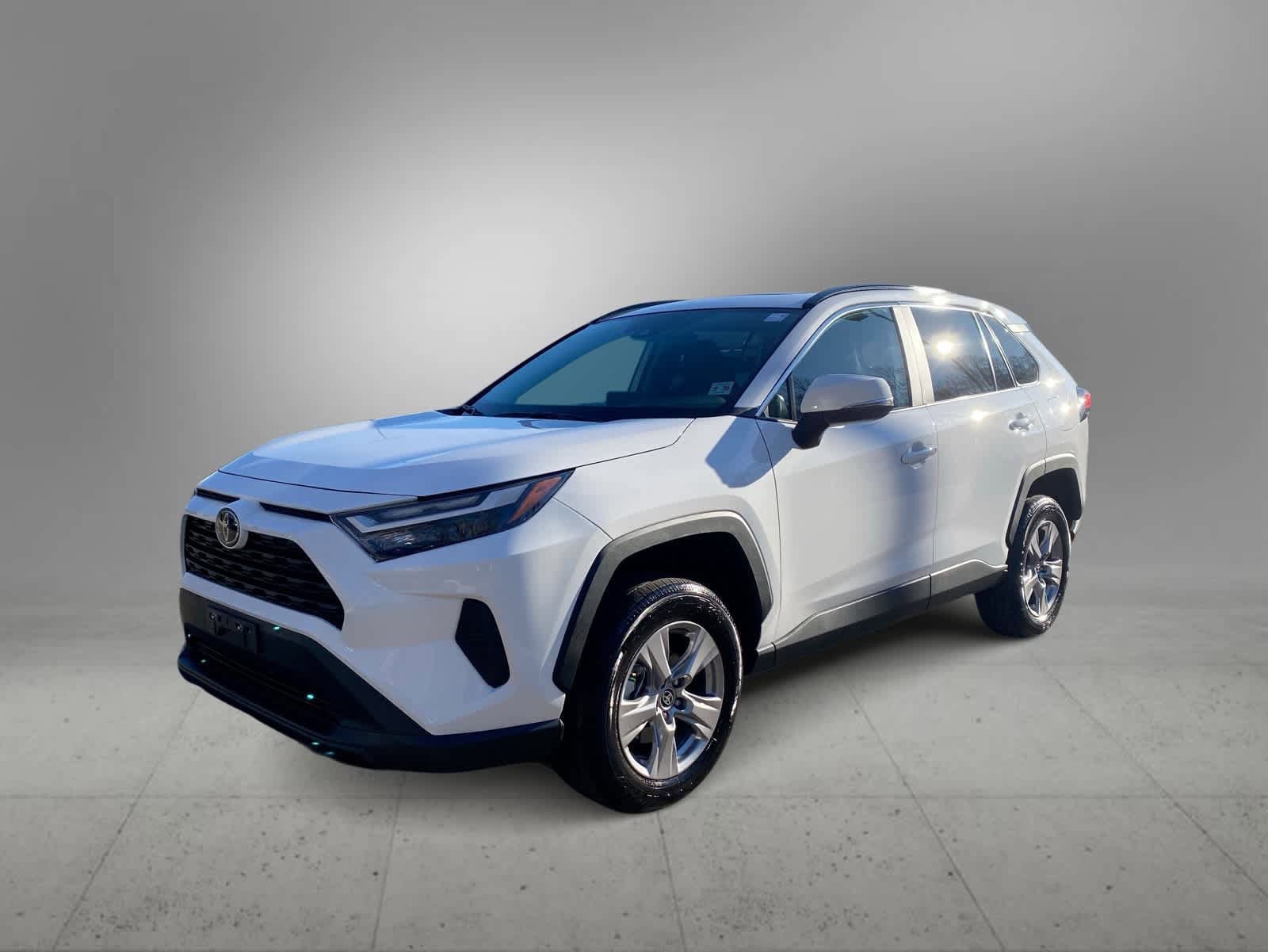 Thumbnail: 2025 Toyota RAV4 - 8