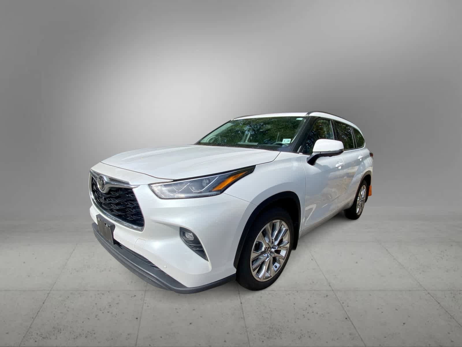 Thumbnail: 2023 Toyota Highlander - 1