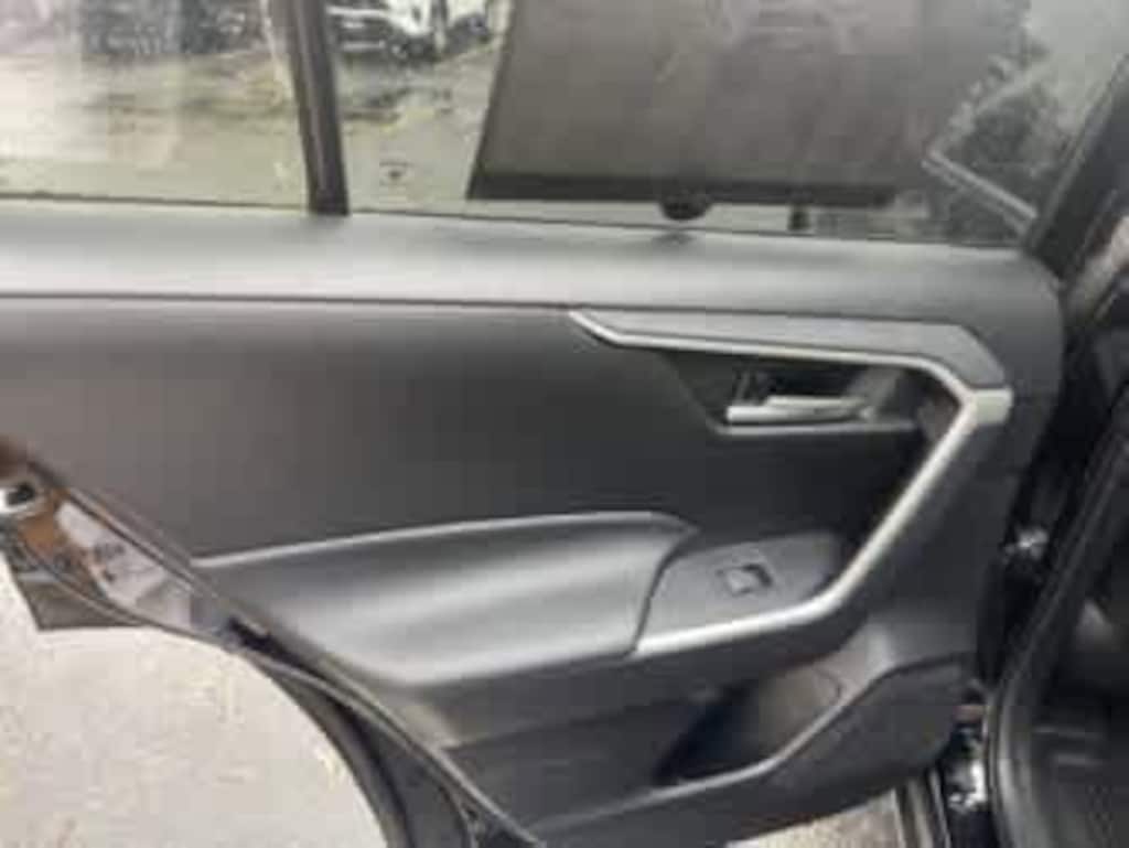 Used 2025 Toyota RAV4 XLE SUV