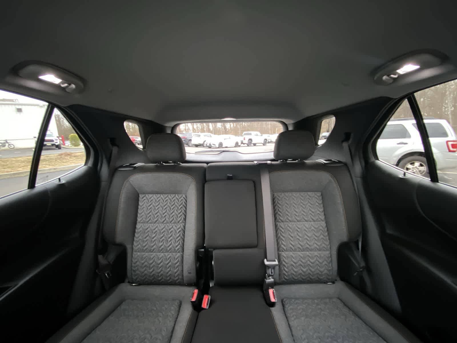 Thumbnail: 2022 Chevrolet Equinox - 29