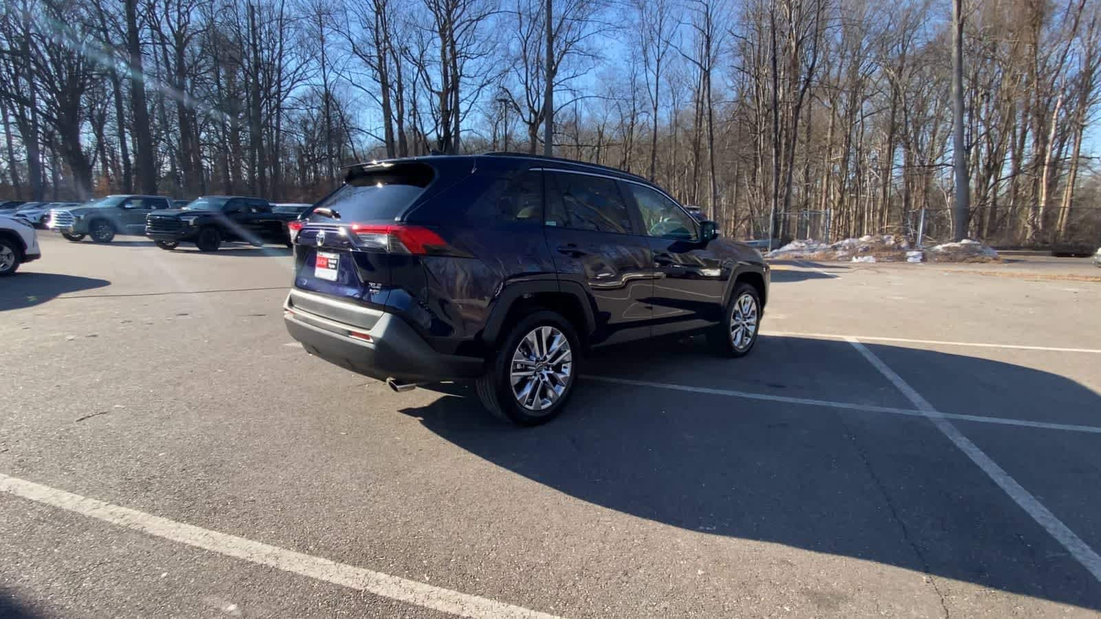 Thumbnail: 2025 Toyota RAV4 - 13