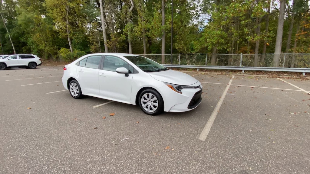Used 2024 Toyota Corolla LE Sedan