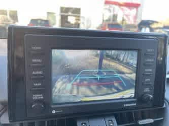 Thumbnail: 2021 Toyota RAV4 - 25