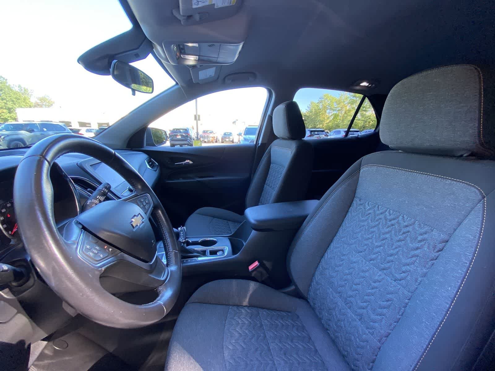 Thumbnail: 2022 Chevrolet Equinox - 16