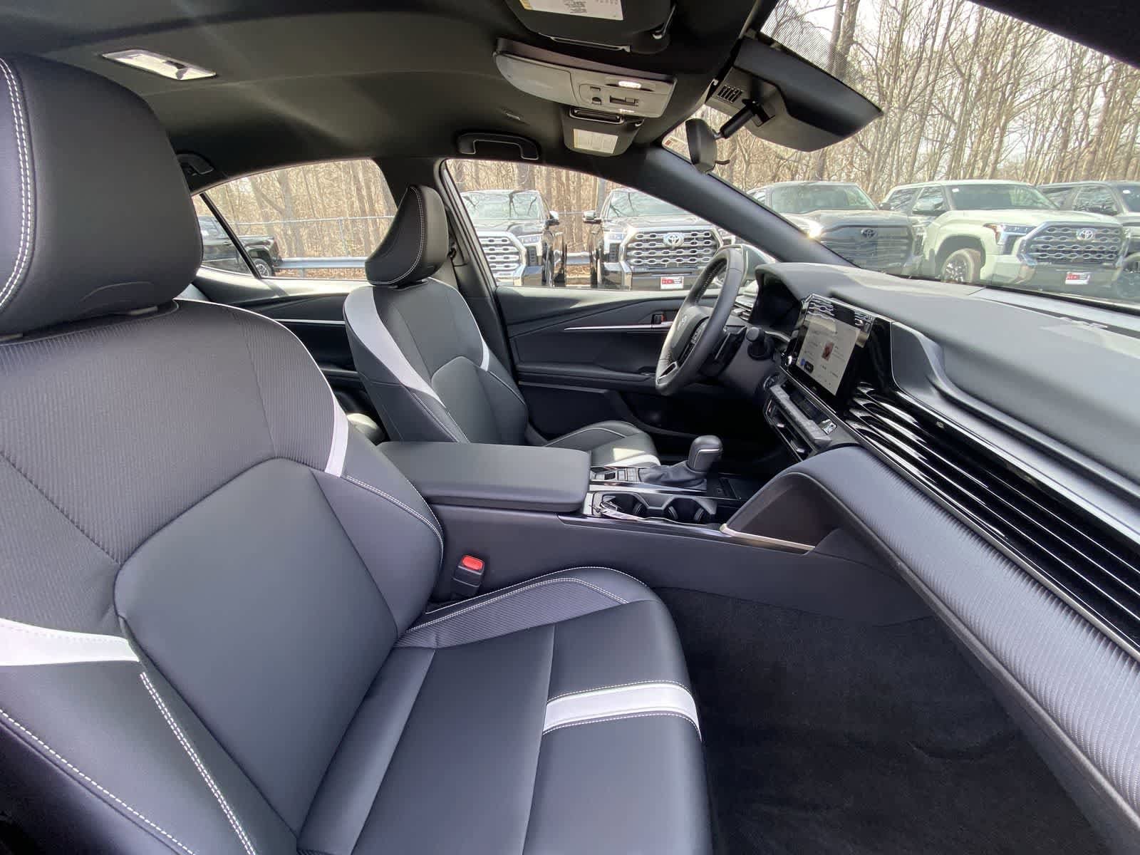 Thumbnail: 2025 Toyota Camry - 21