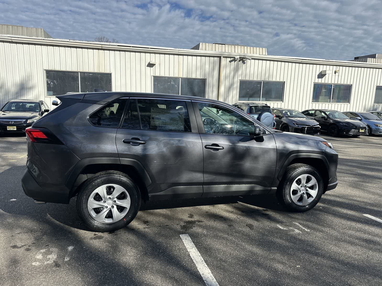 Thumbnail: 2025 Toyota RAV4 - 10