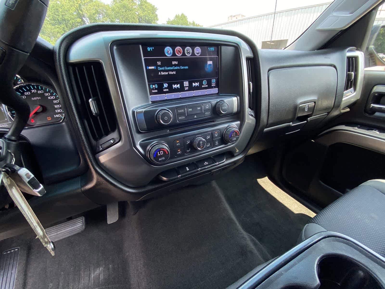 Thumbnail: 2018 Chevrolet Silverado 1500 - 19