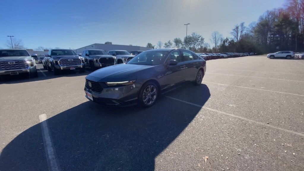 Used 2024 Honda Accord EX Sedan