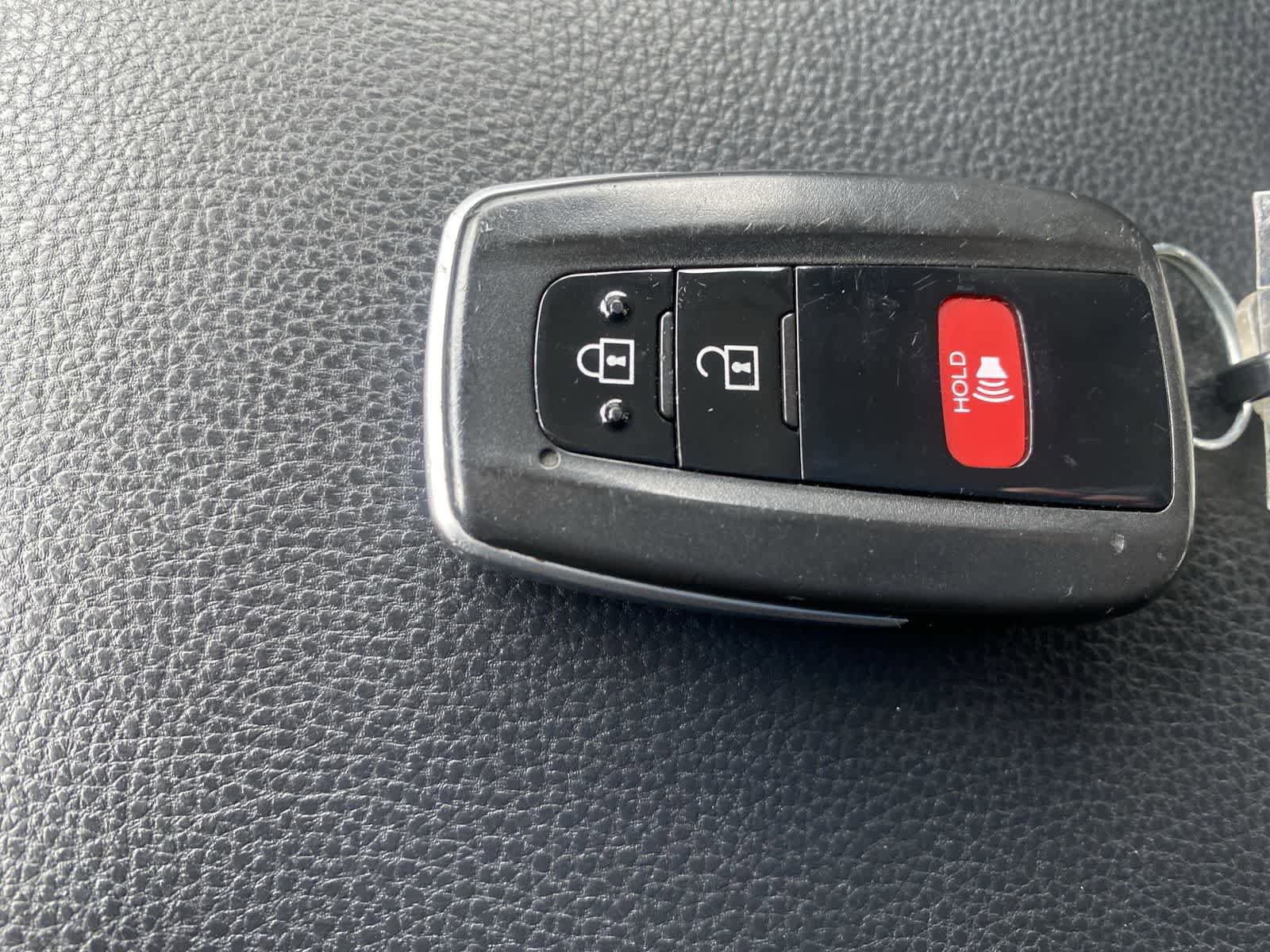 Thumbnail: 2024 Toyota RAV4 - 31