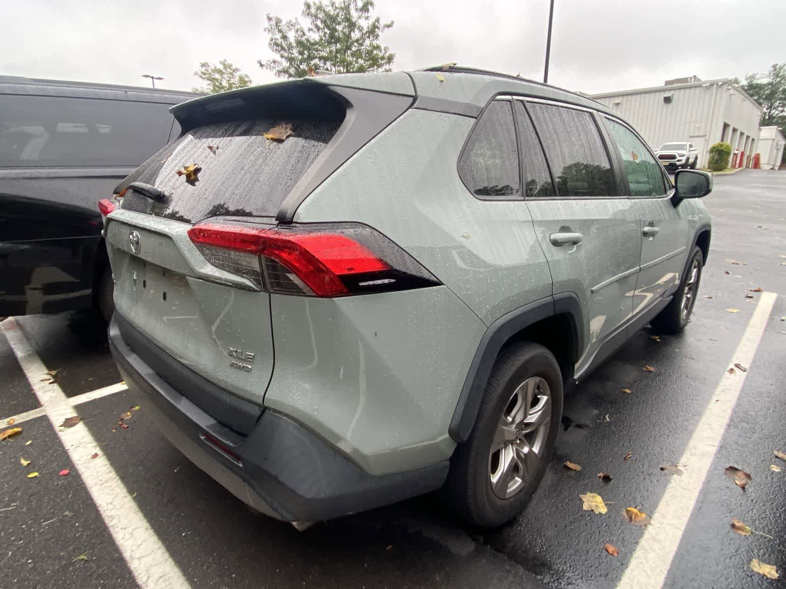 Thumbnail: 2022 Toyota RAV4 - 5