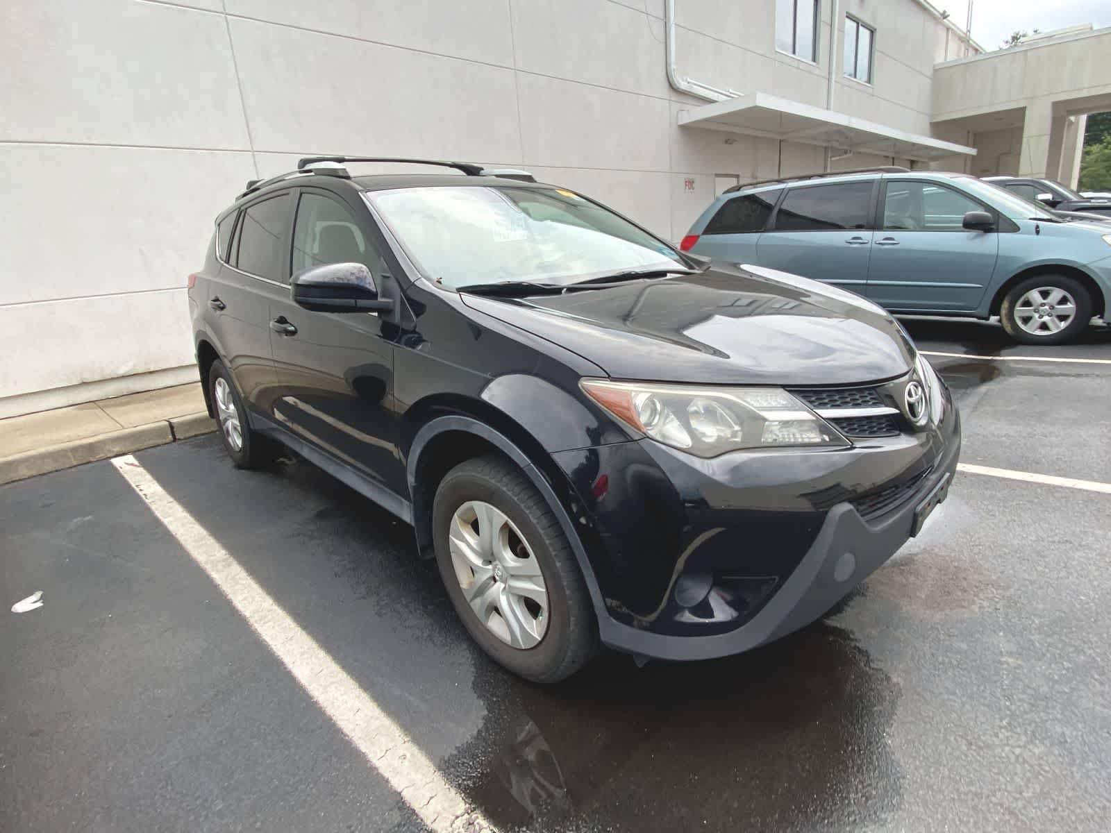 Thumbnail: 2014 Toyota RAV4 - 3