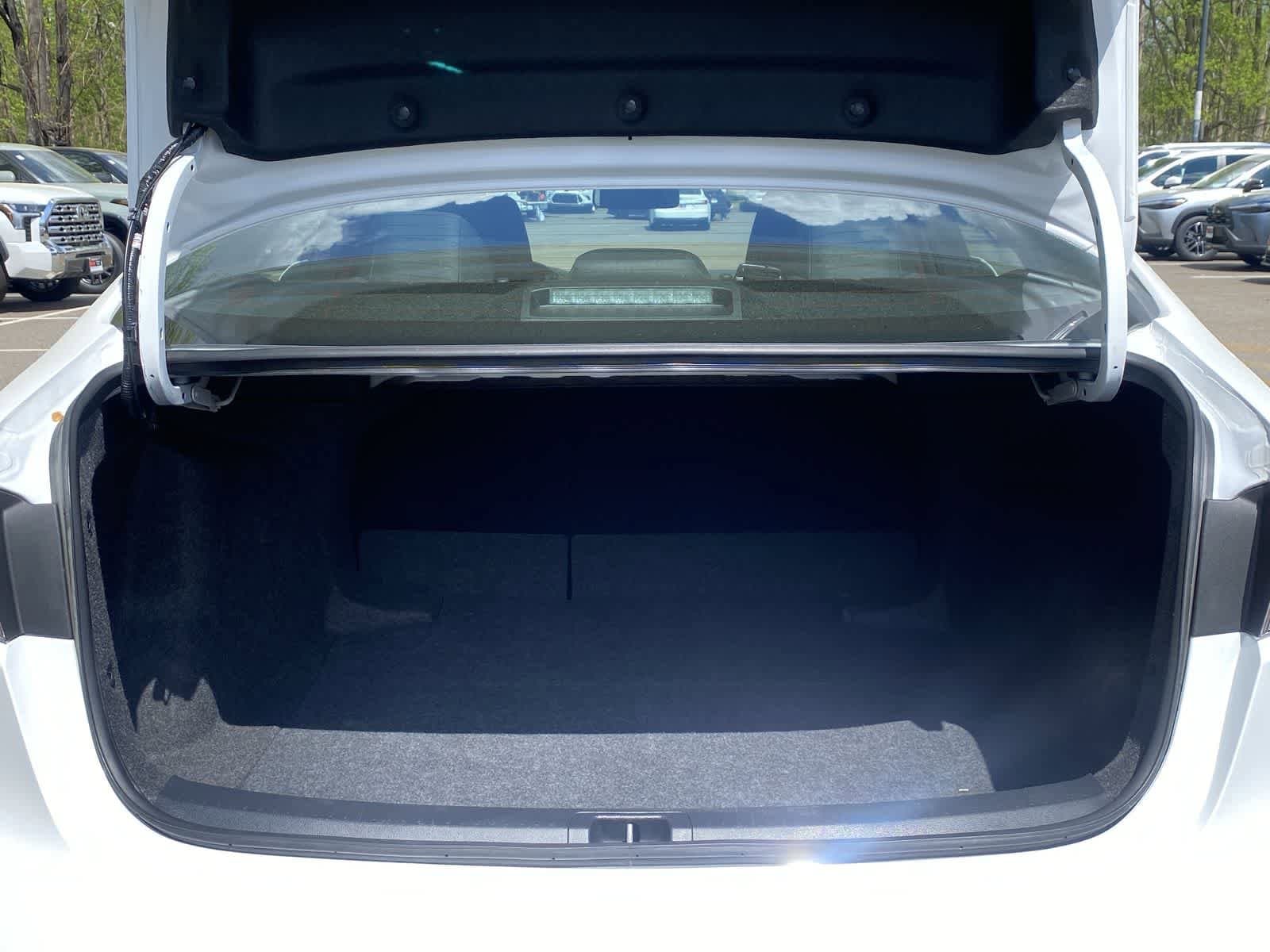 Thumbnail: 2025 Toyota Corolla - 11