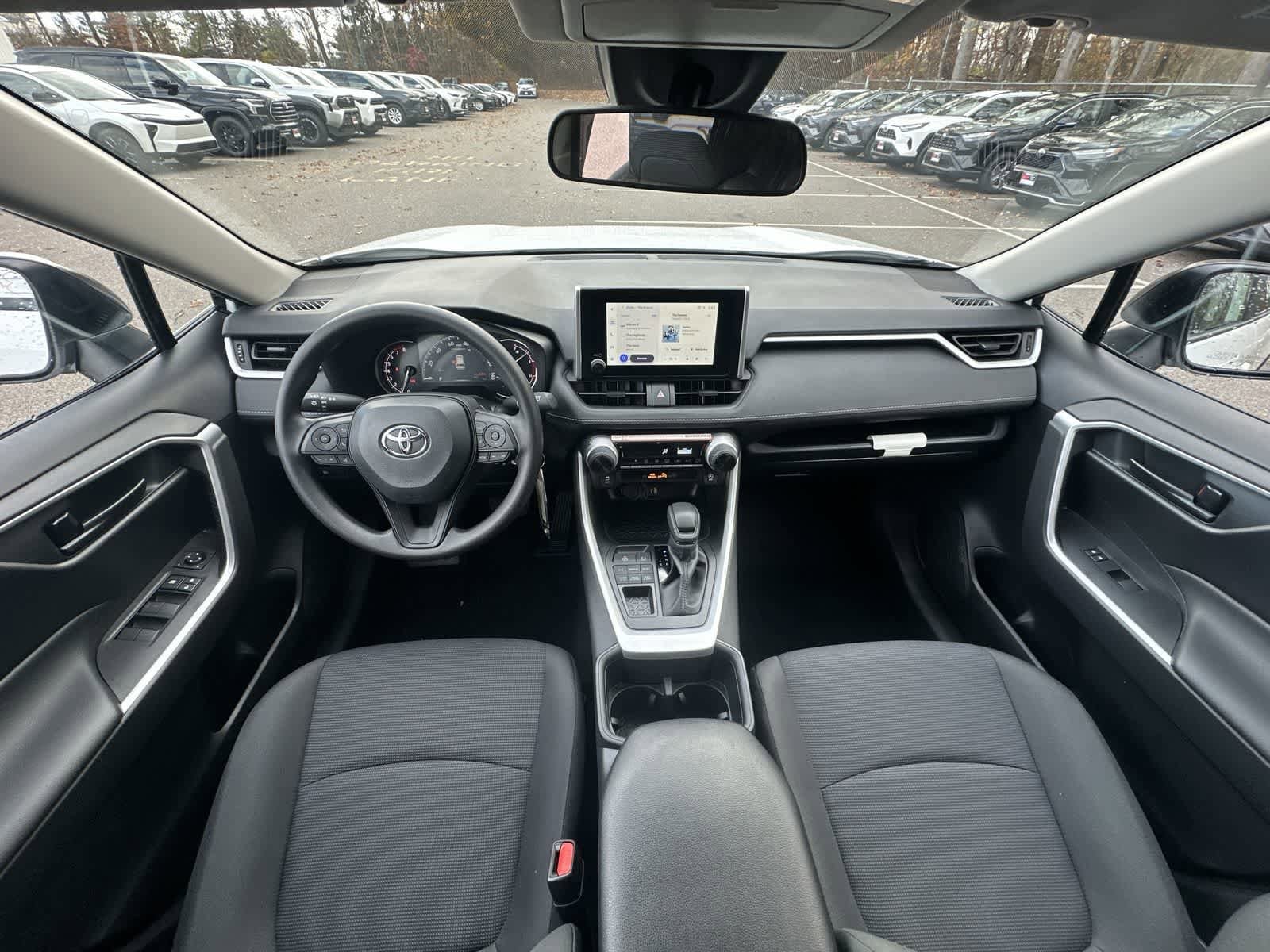 Thumbnail: 2025 Toyota RAV4 - 27