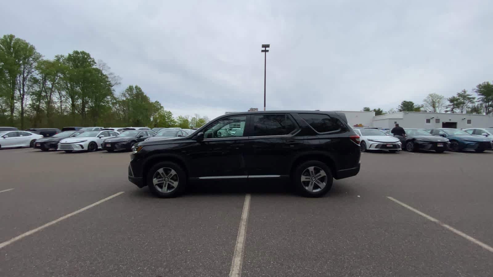 Thumbnail: 2024 Honda Pilot - 8
