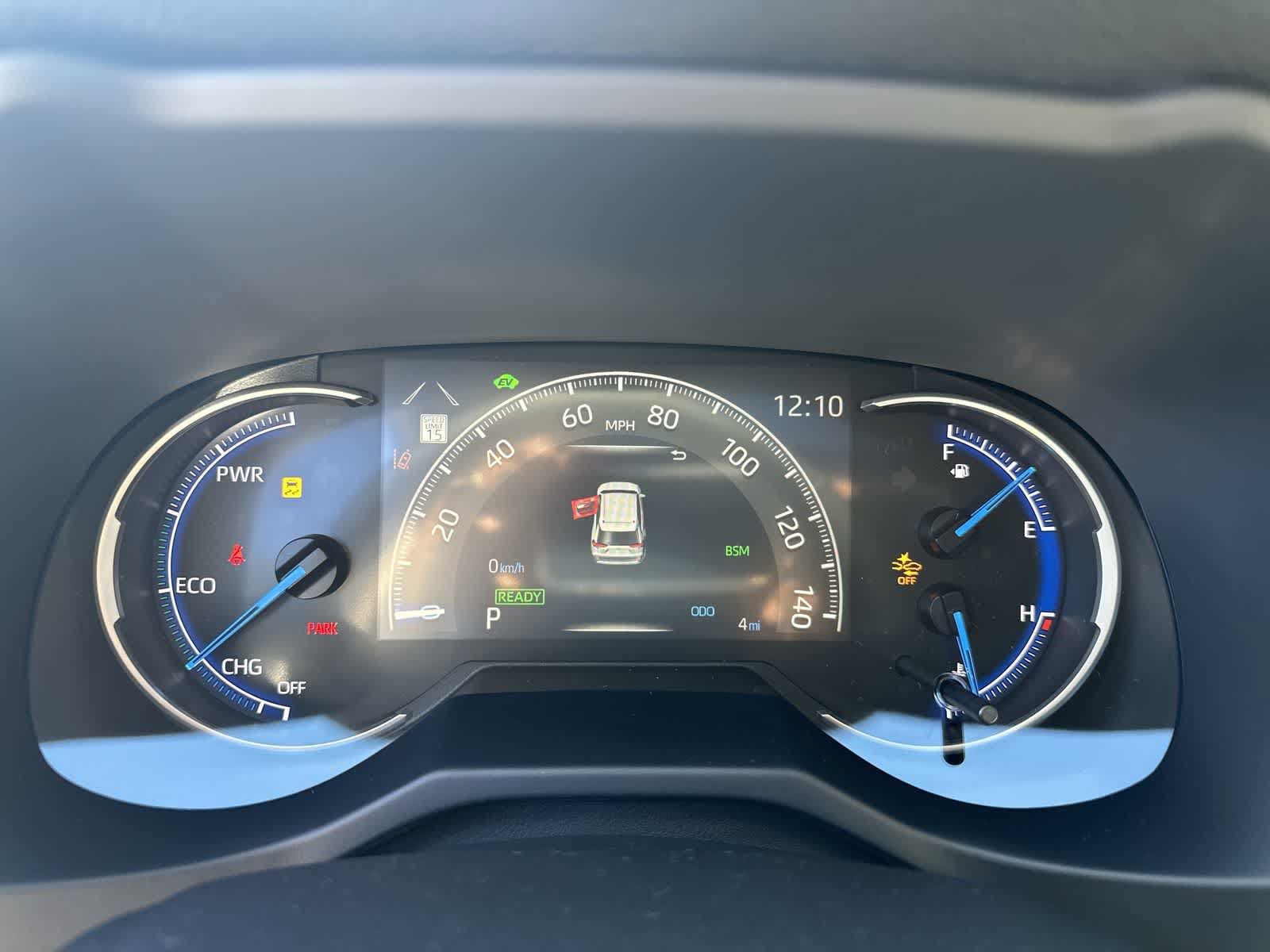 Thumbnail: 2025 Toyota RAV4 - 20