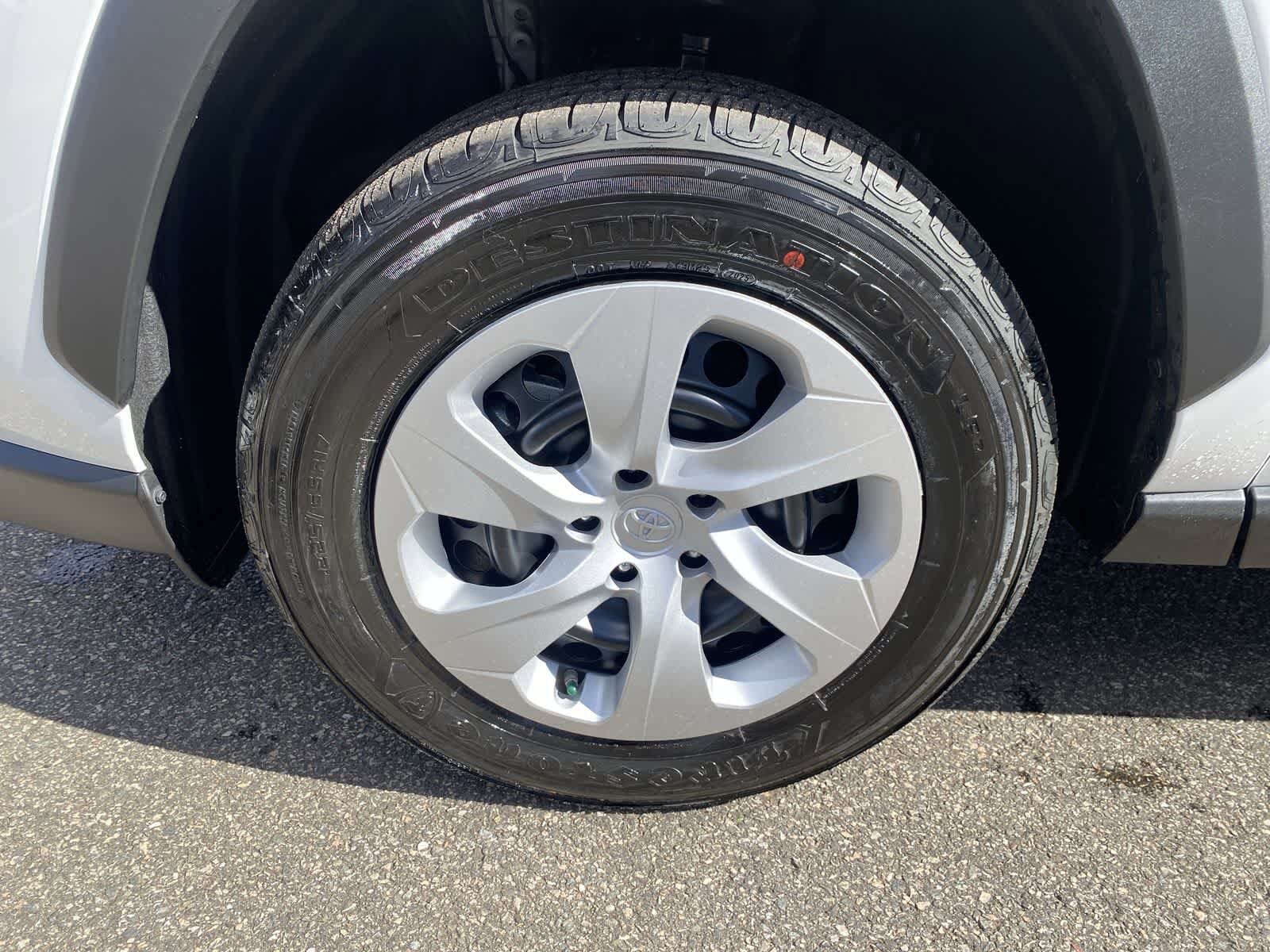 Thumbnail: 2025 Toyota RAV4 - 14