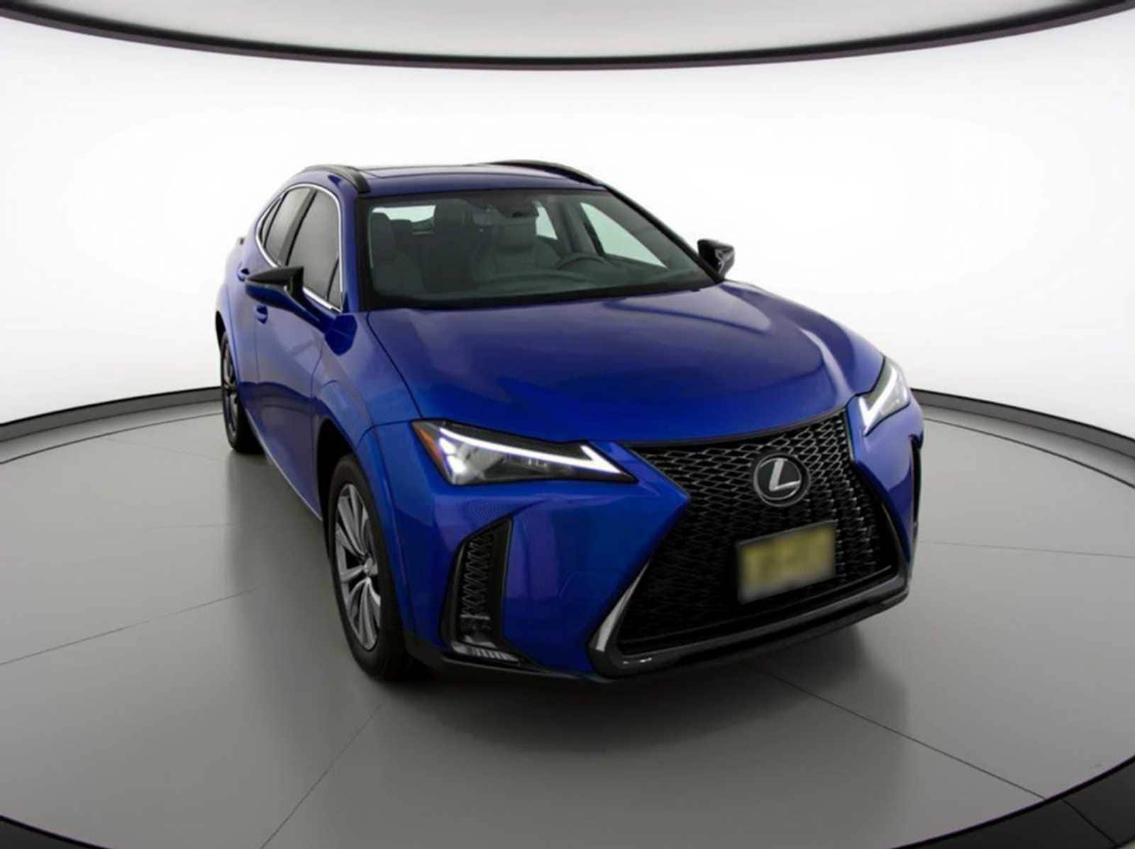 Thumbnail: 2023 Lexus UX - 2
