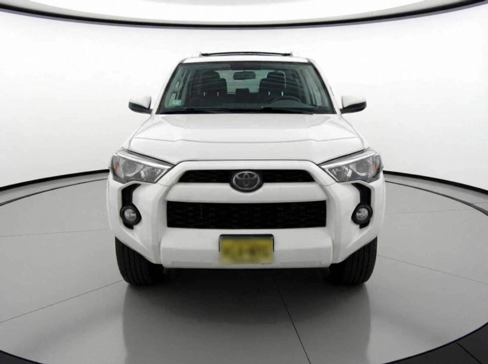 Thumbnail: 2016 Toyota 4Runner - 2