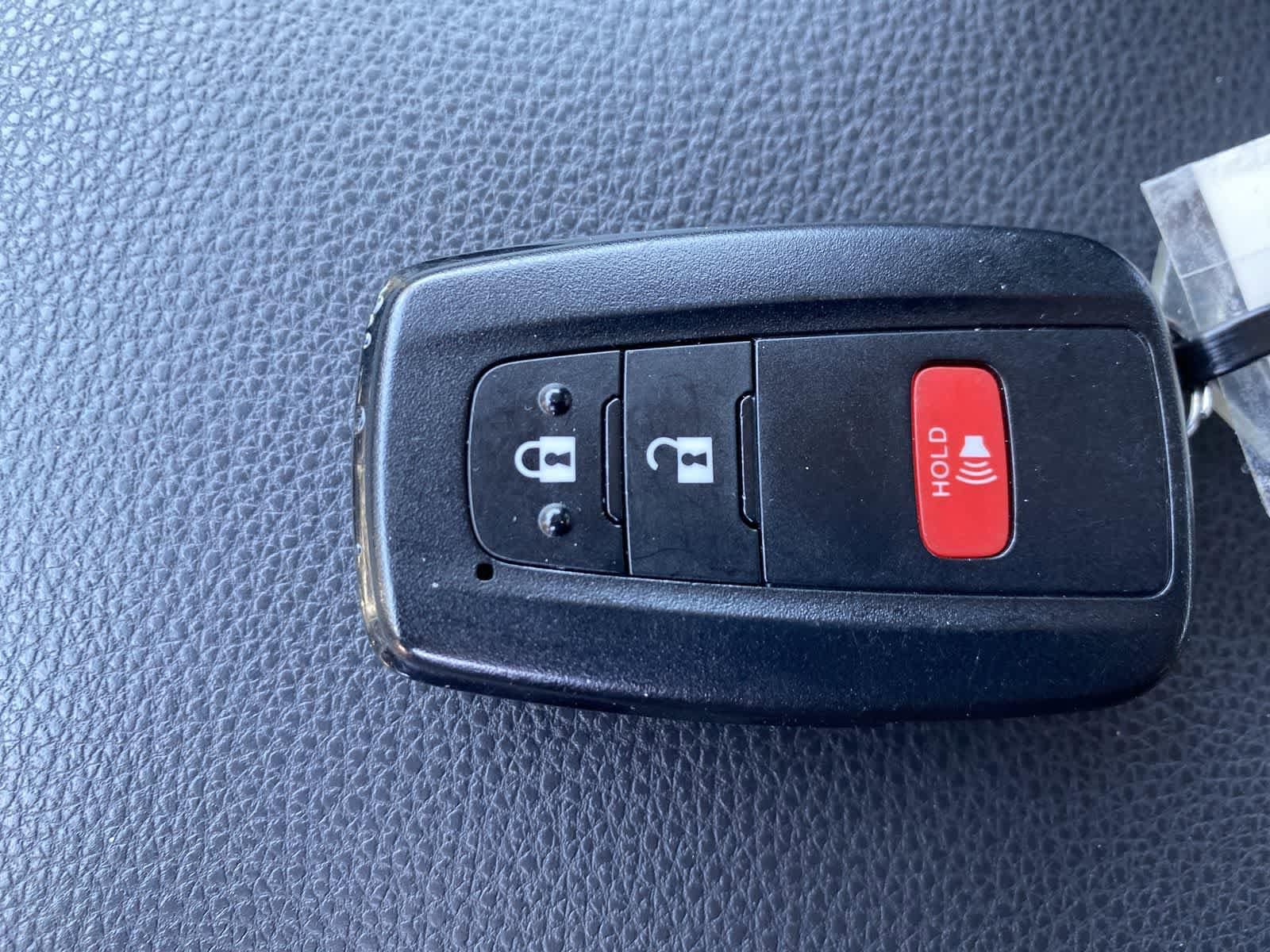 Thumbnail: 2025 Toyota RAV4 - 34