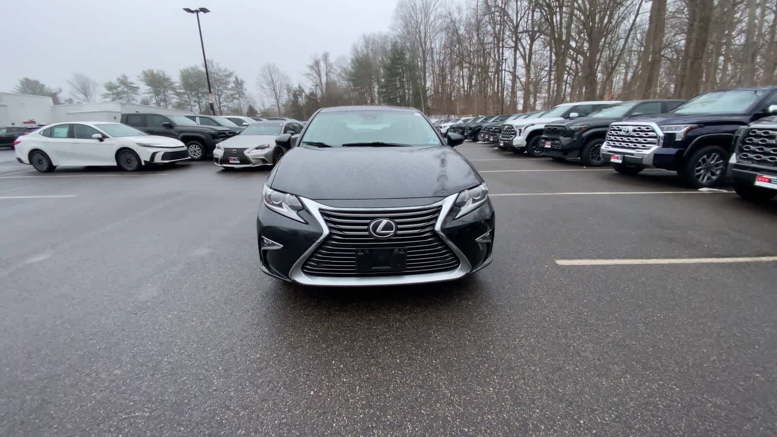 Thumbnail: 2018 Lexus ES - 6