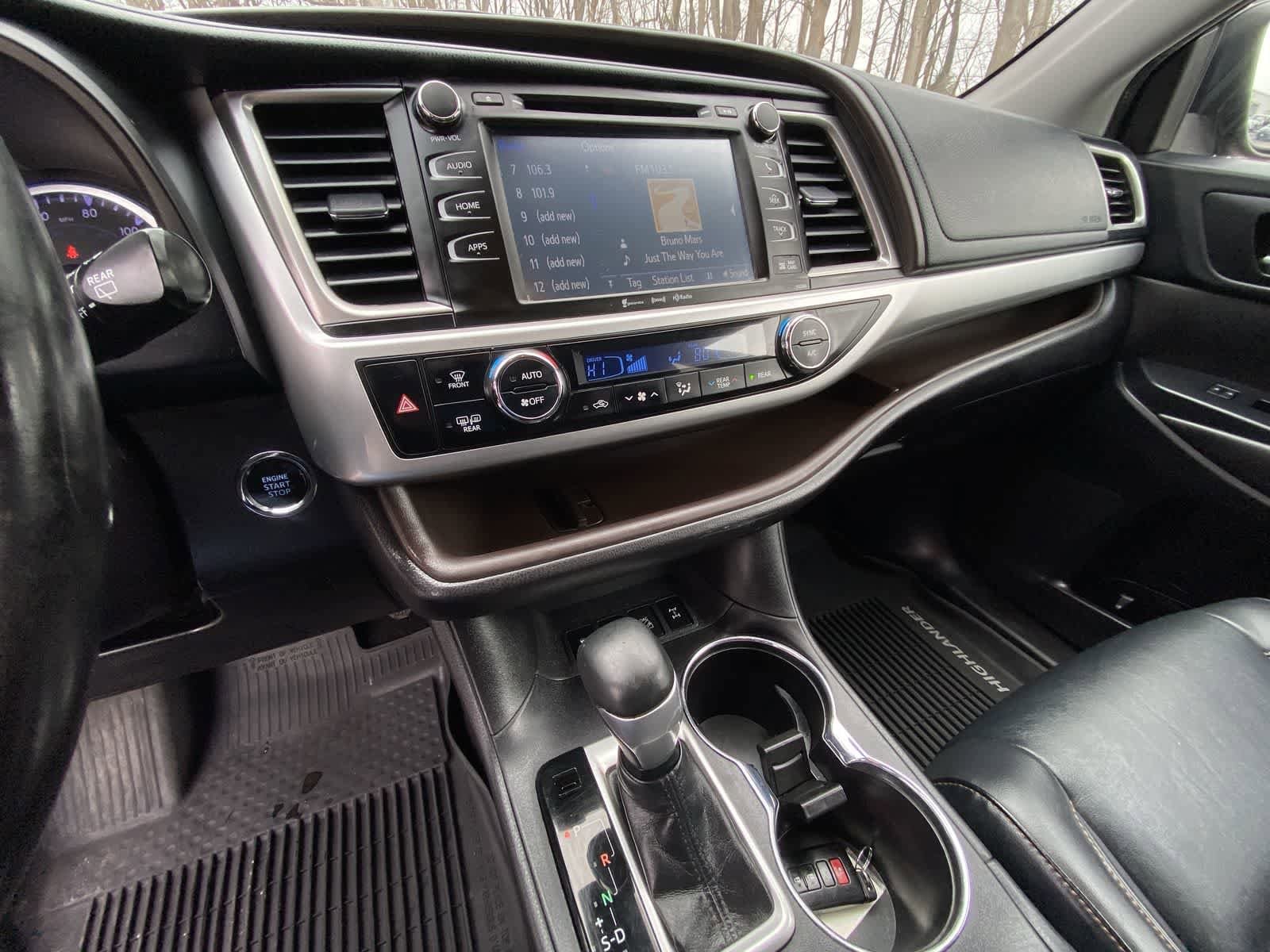 Thumbnail: 2019 Toyota Highlander - 27