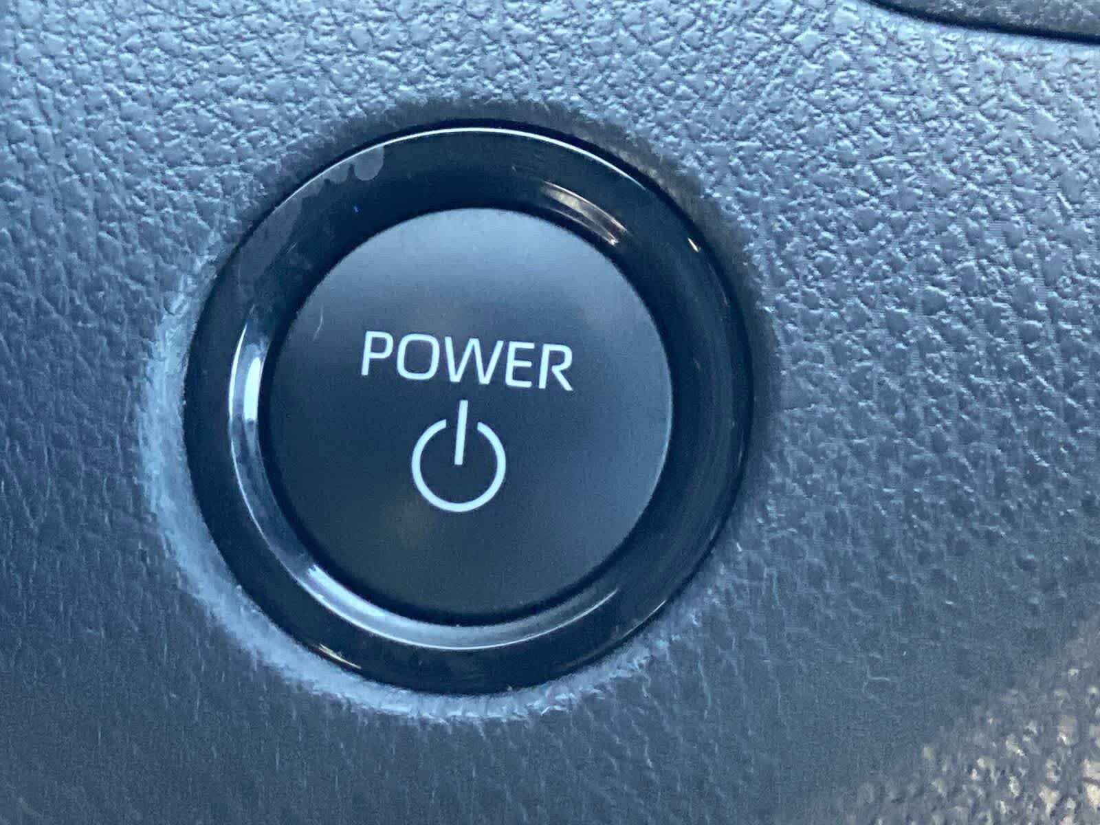 Thumbnail: 2025 Toyota Camry - 32