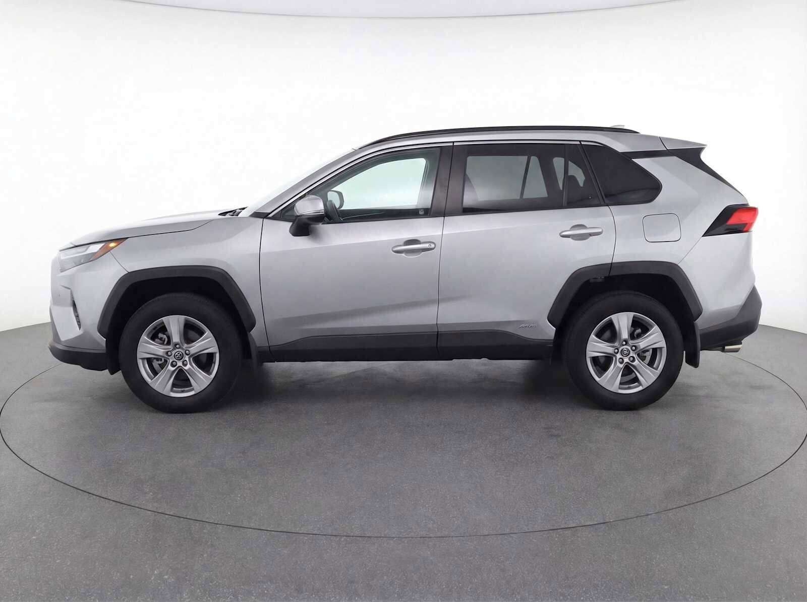 Thumbnail: 2025 Toyota RAV4 - 4