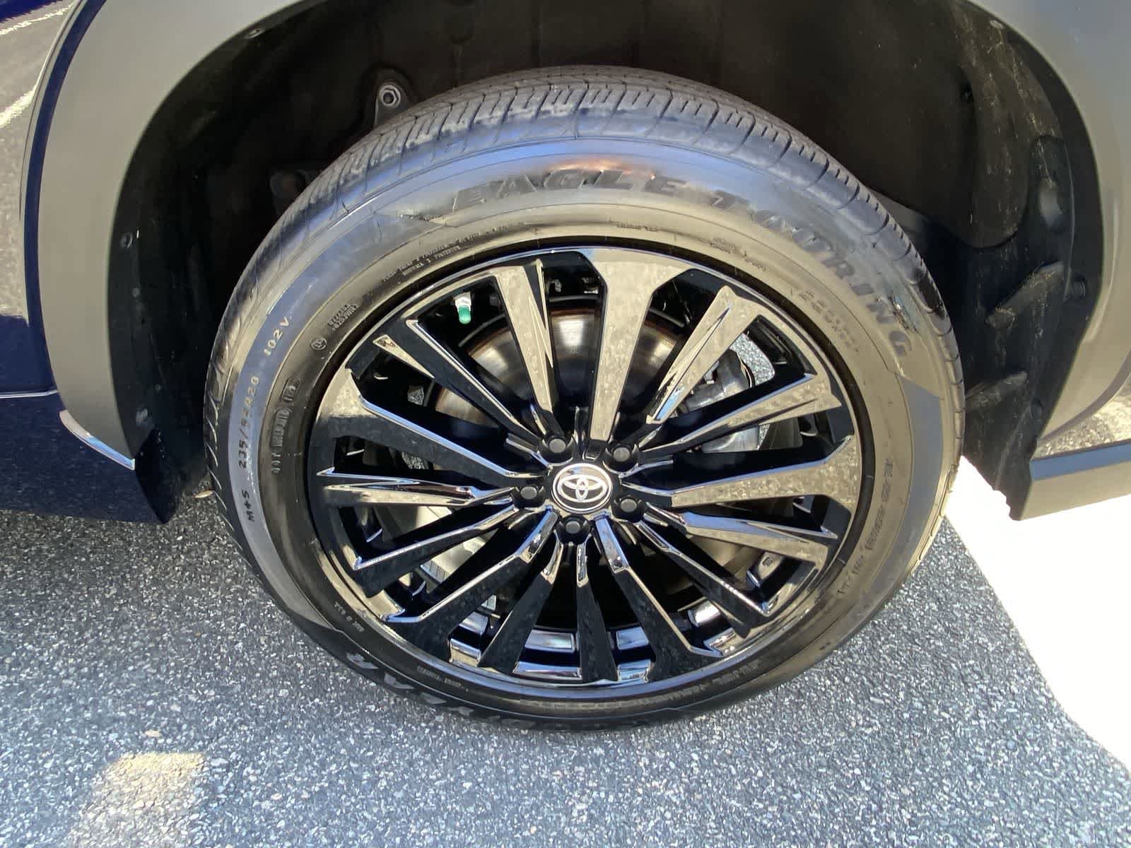 Thumbnail: 2025 Toyota Highlander - 15