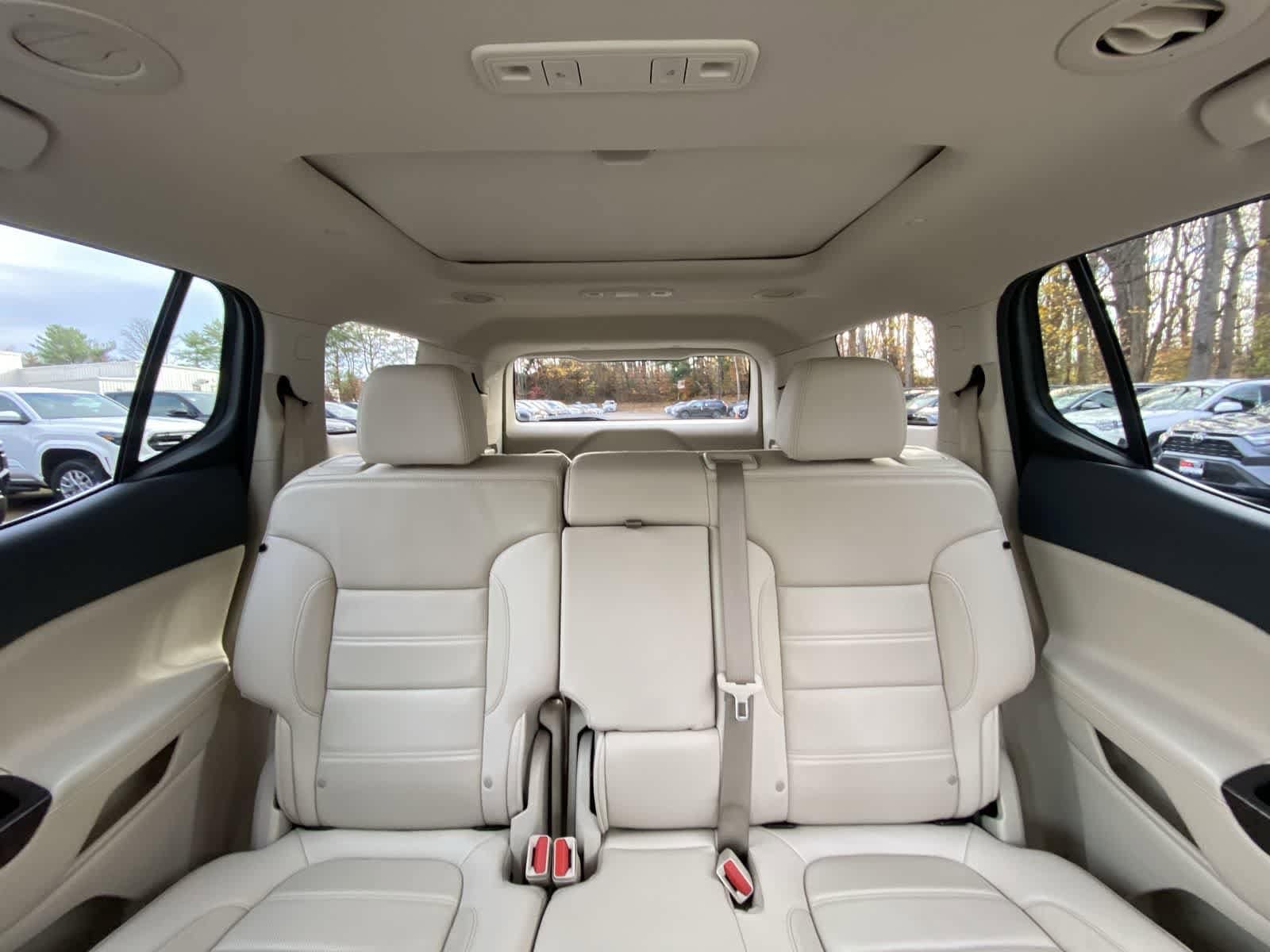 Thumbnail: 2020 GMC Acadia - 32