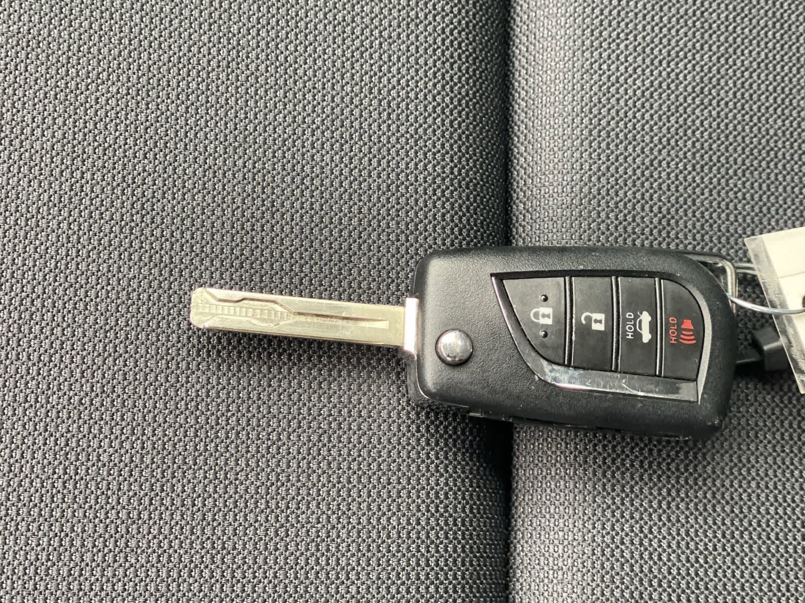 Thumbnail: 2025 Toyota Corolla - 33