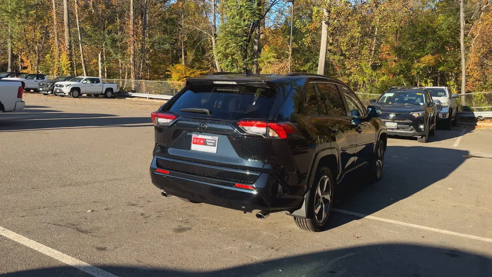 Thumbnail: 2025 Toyota RAV4 - 8