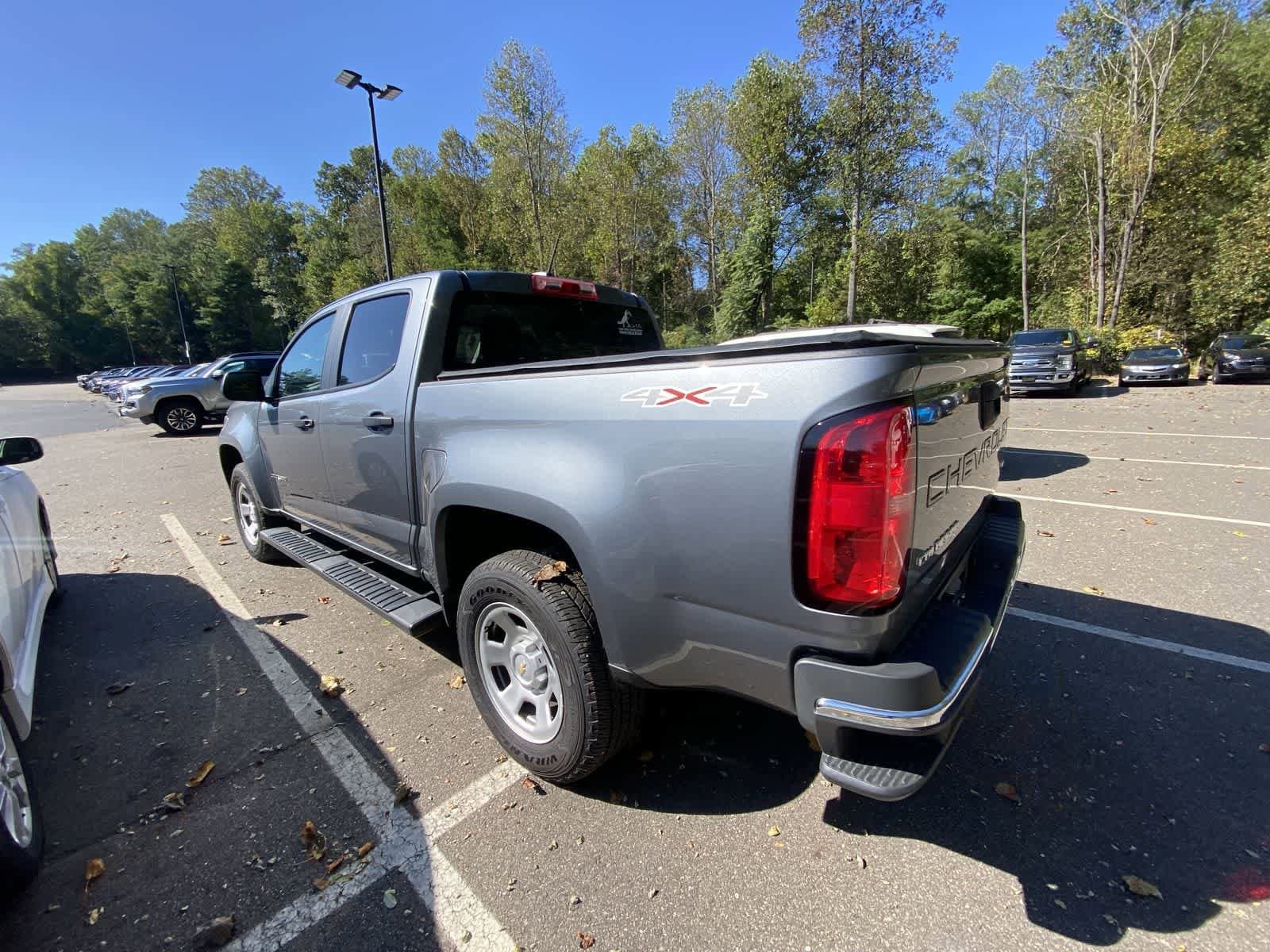 Thumbnail: 2022 Chevrolet Colorado - 9
