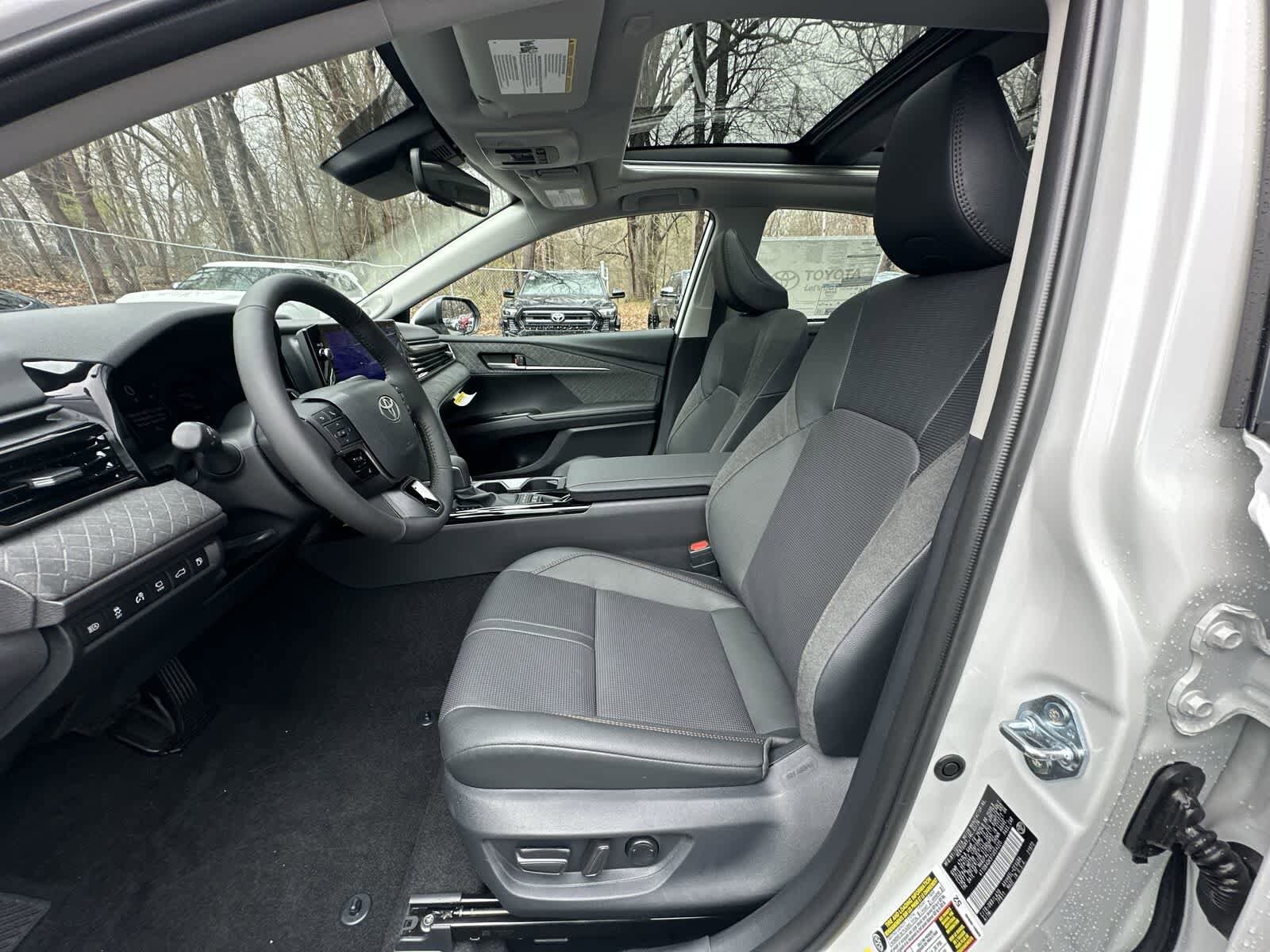 Thumbnail: 2026 Toyota Camry - 31