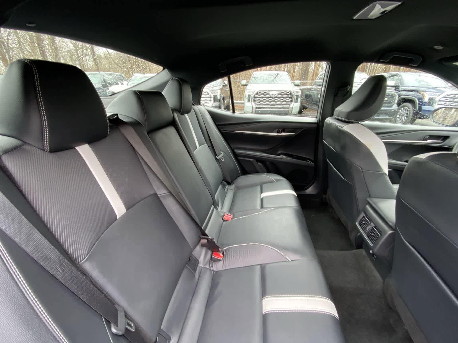 Thumbnail: 2025 Toyota Camry - 30