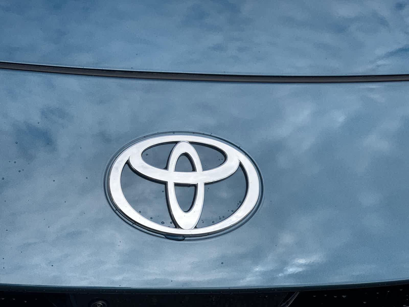 Thumbnail: 2026 Toyota Camry - 14