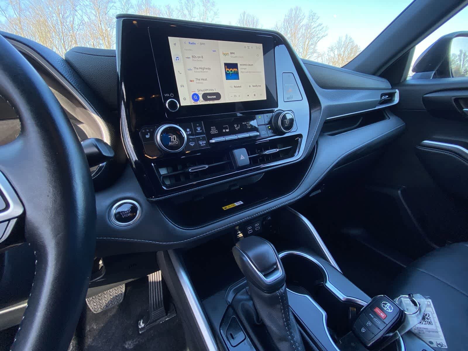 Thumbnail: 2025 Toyota Highlander - 23