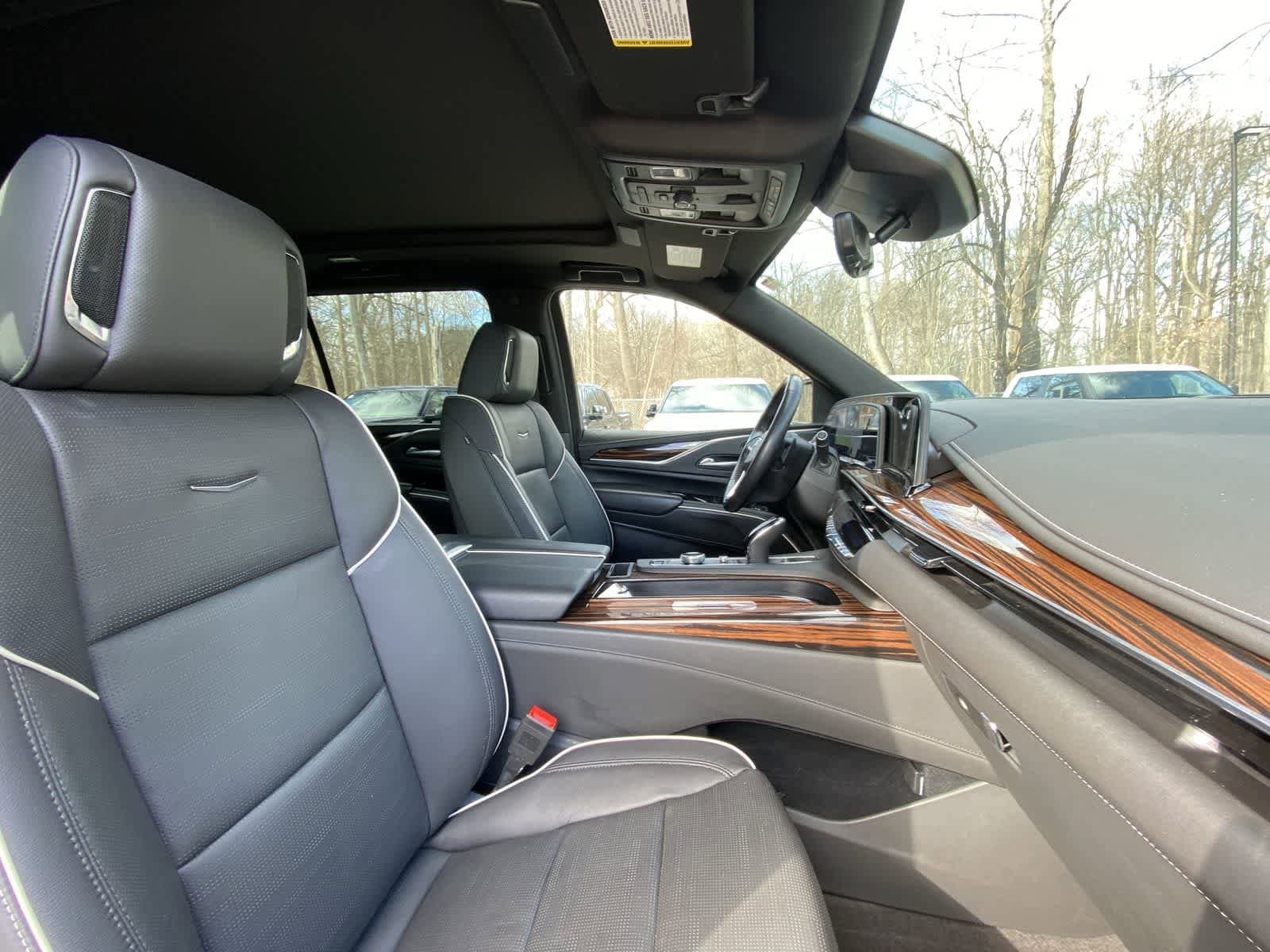 Thumbnail: 2023 Cadillac Escalade - 25