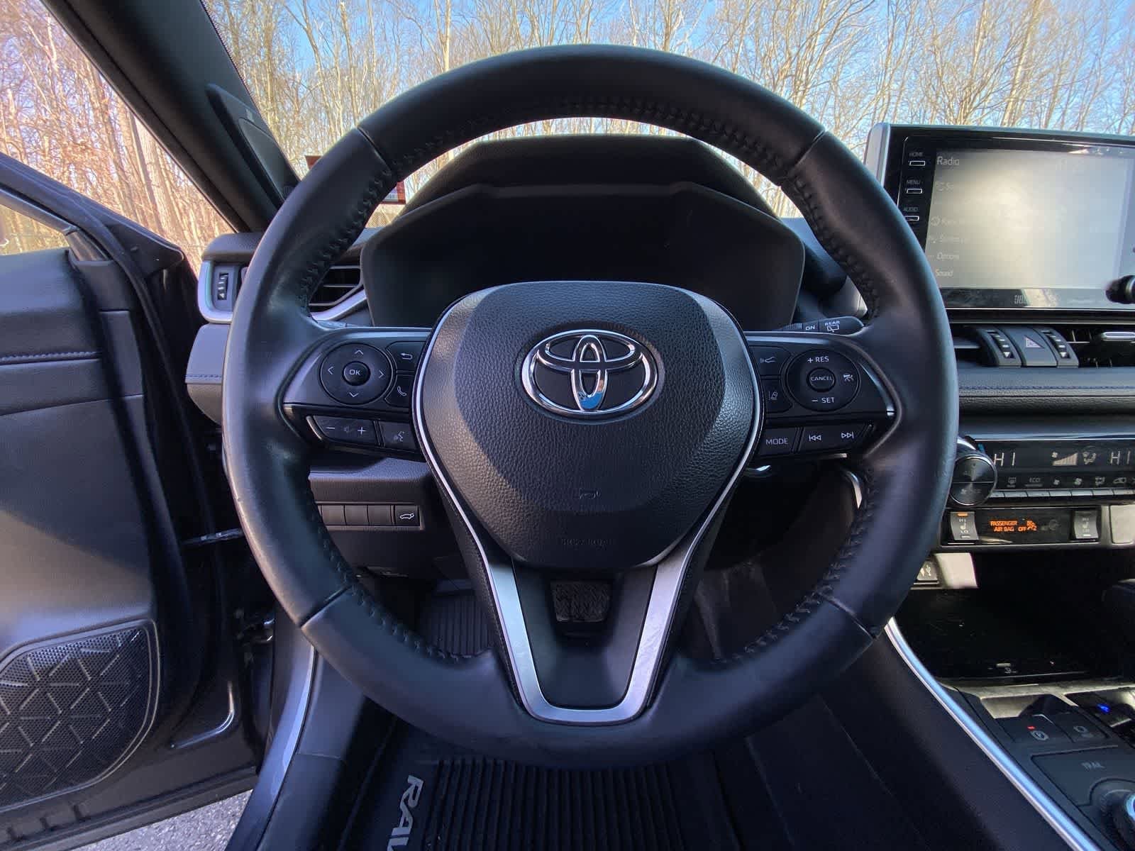 Thumbnail: 2019 Toyota RAV4 - 32