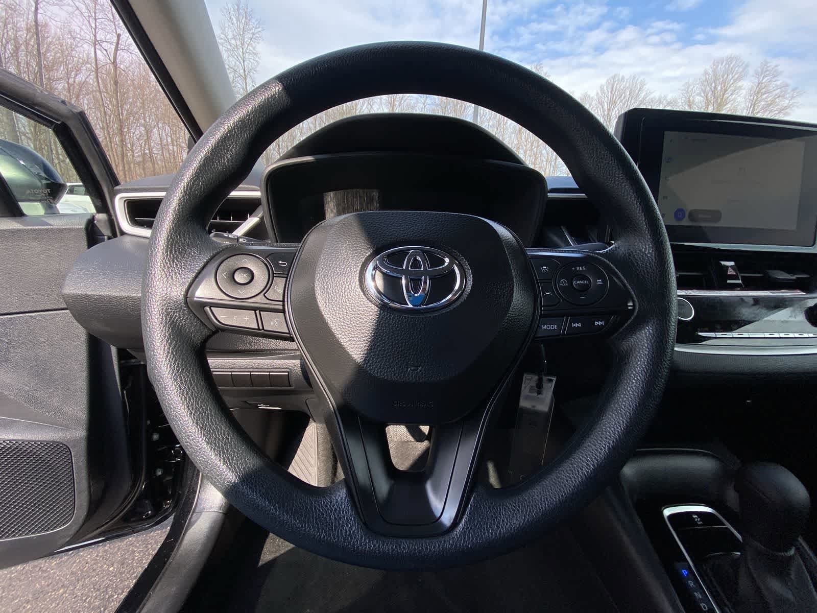 Thumbnail: 2025 Toyota Corolla - 25