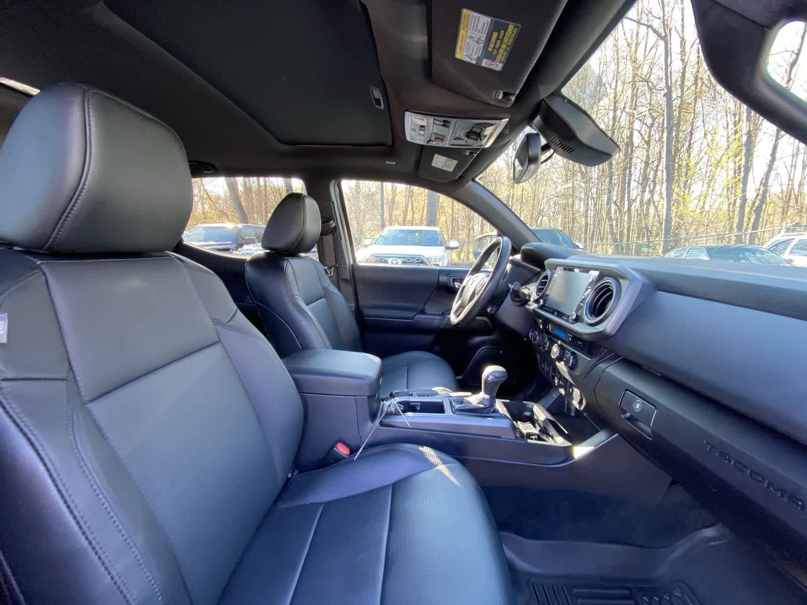 Thumbnail: 2021 Toyota Tacoma - 25